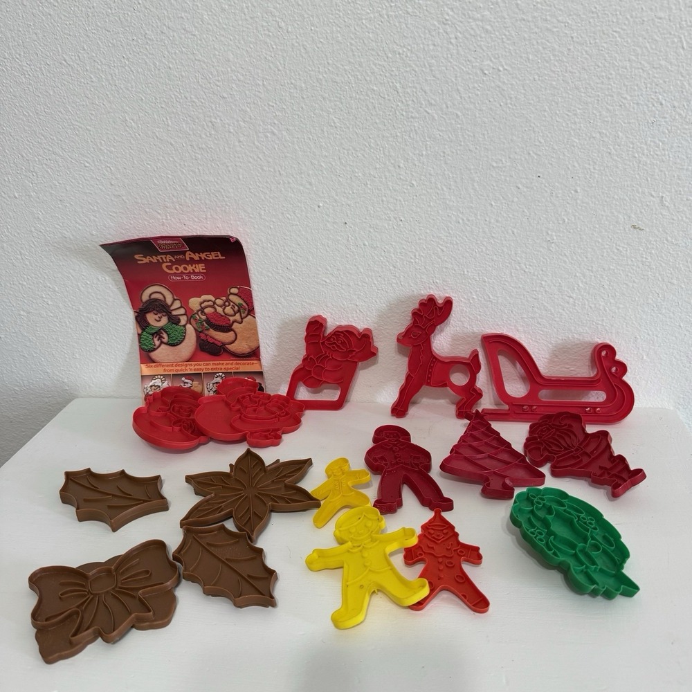 Lot Of 3 Tupperware & 13 Wilton 1984 Cookie Cutters w/ Santa & Angel How To Book